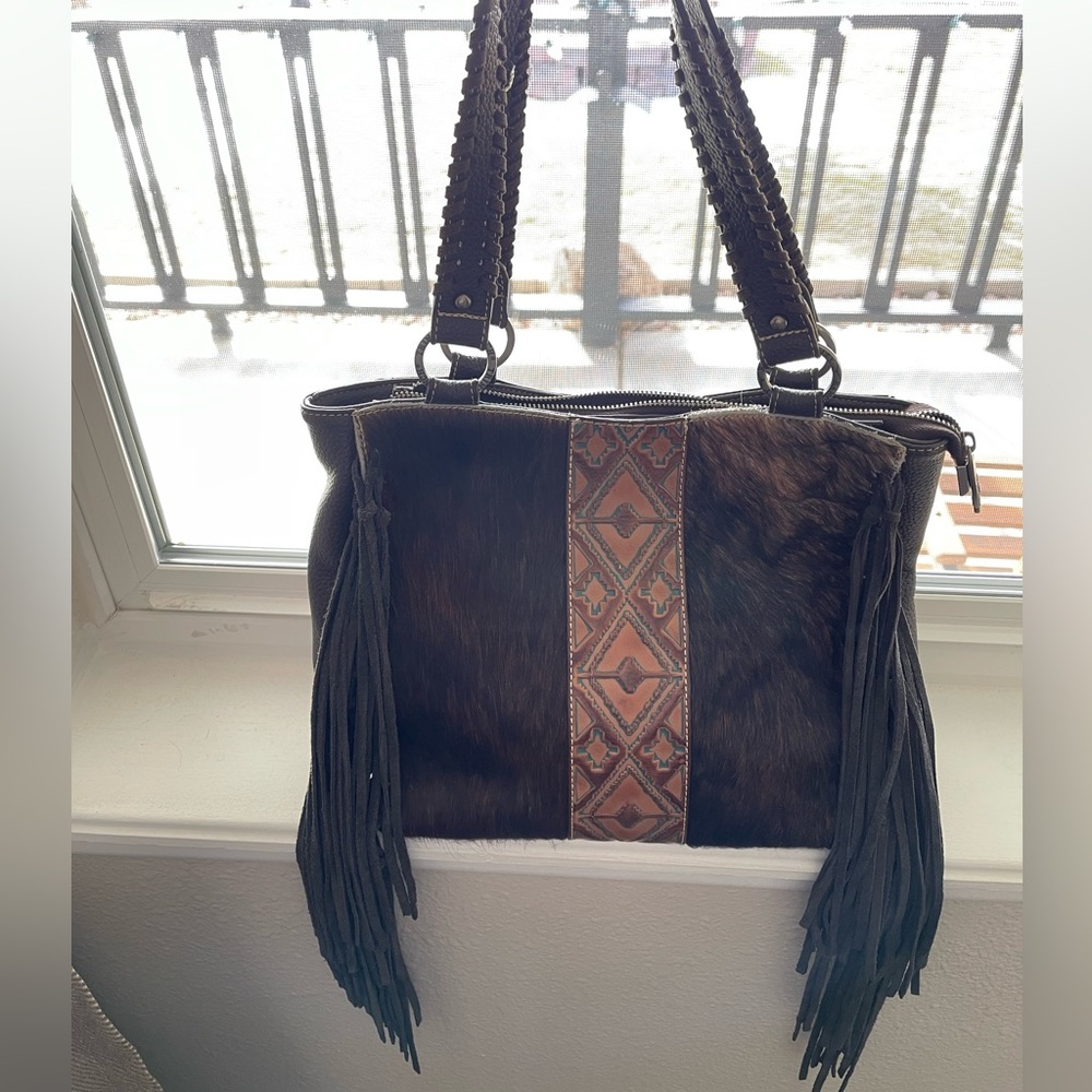 Trinity Ranch Conceal Carry Shoulder Bag